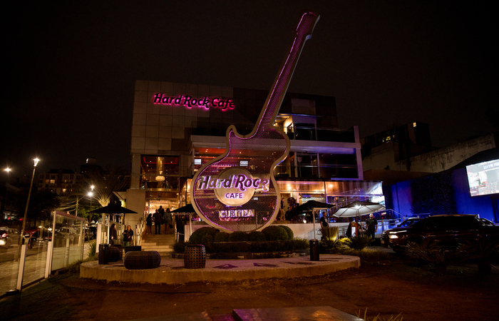 Rockin’1000 Jam, Disco Fever e Banda Hori são destaques da agenda de outubro do Hard Rock Cafe Curitiba