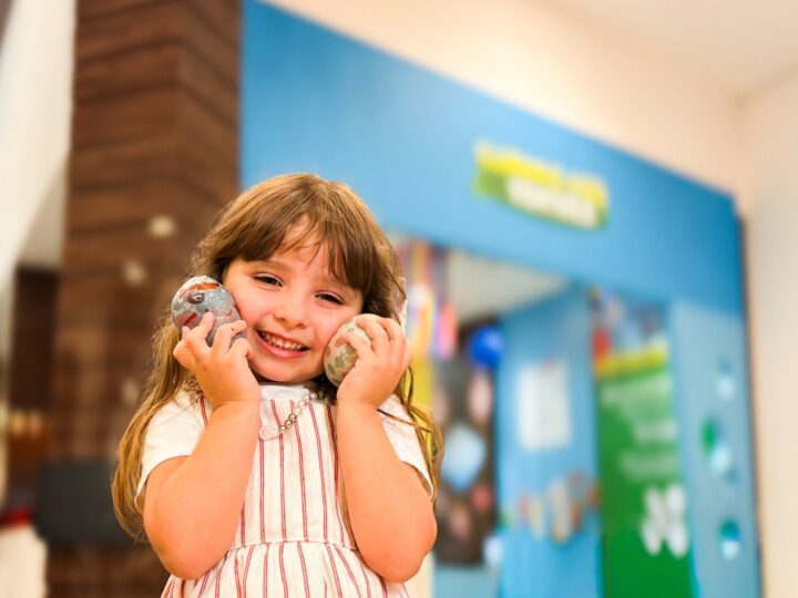 Ventura Shopping terá programação gratuita de Dia das Crianças com oficina de squishy, atividades e atrações inspiradas nas Guerreiras do K-Pop