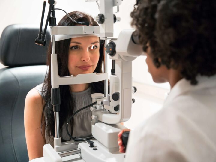 Dia da Menopausa: 6 em cada 10 mulheres sofrem com olho seco