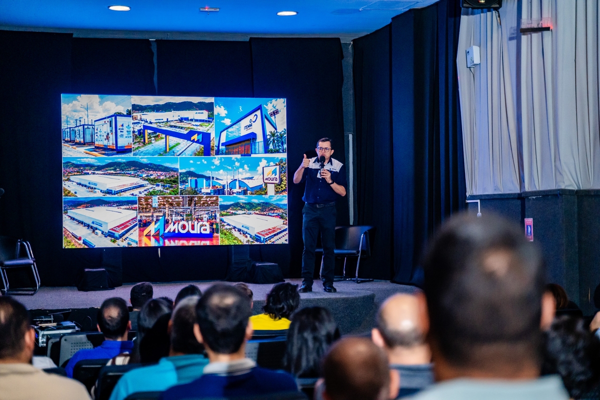 Moura e Sebrae lançam programa de formação de fornecedores