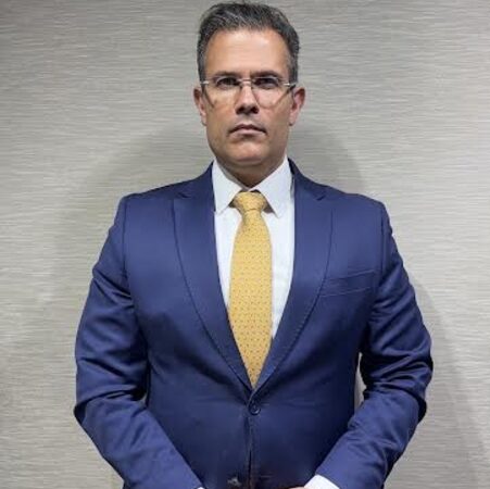 Decreto impõe prazo de duas horas contra deepfakes íntimos